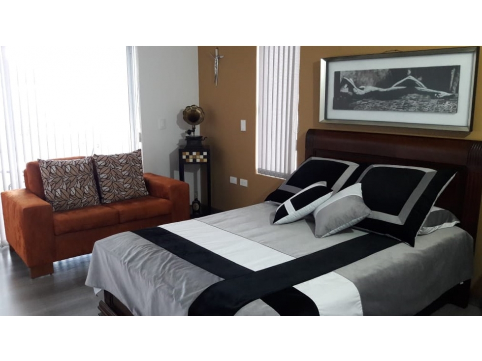Se vende Casa Esquinera de 2 niveles, Sector Viva la Ceja — foto 3