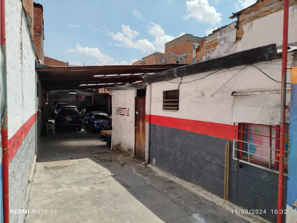 Casa Lote comercial en venta en Belén, Medellín. — foto 3