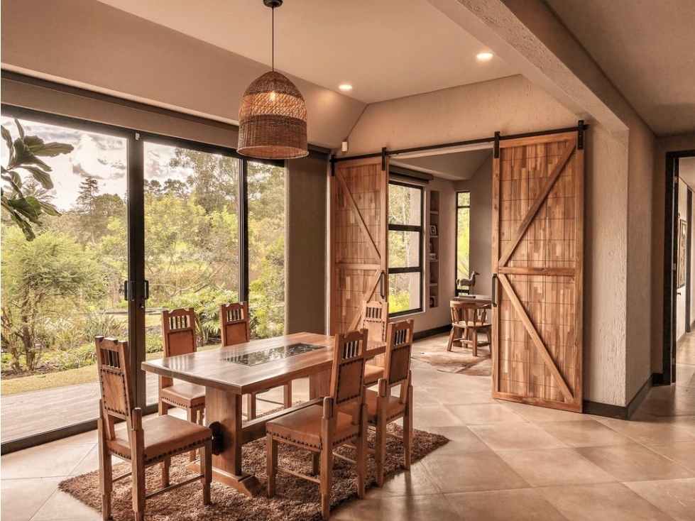 Casa en venta en El Carmen de Viboral, Antioquia.