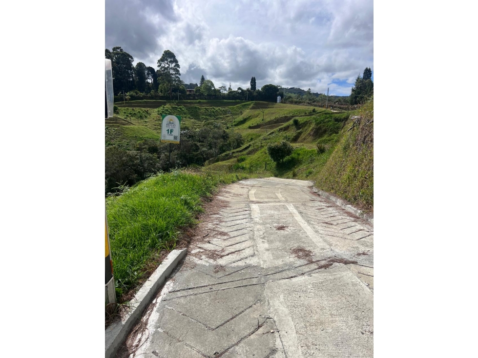 Lote de 2.500 m² en Guarne Vereda El Molino — foto 5