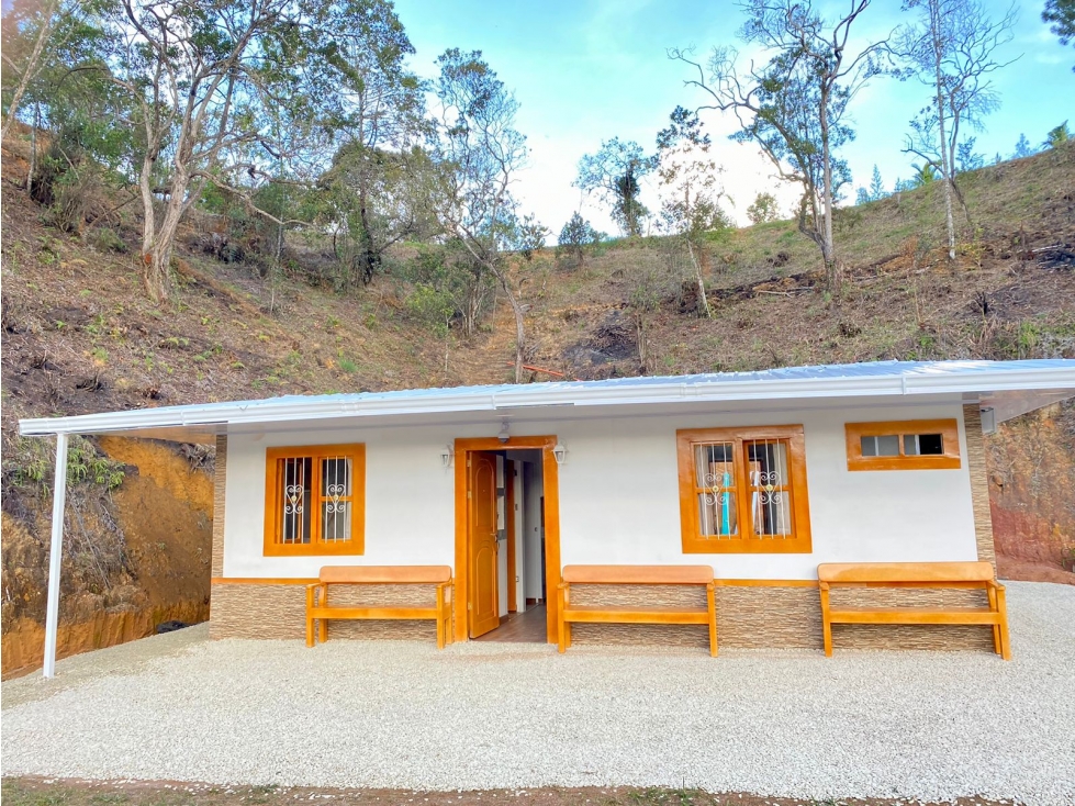 Lote y finca en venta en San Vicente, Antioquia.