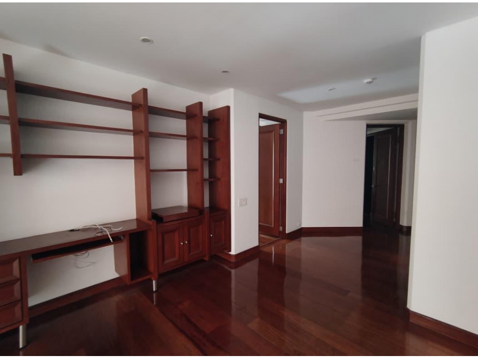 ARRIENDO APTO PLAZA DE ARCOS — foto 6