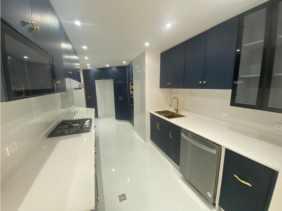 VENTA APTO REMODELADO REFUGIO — foto 3