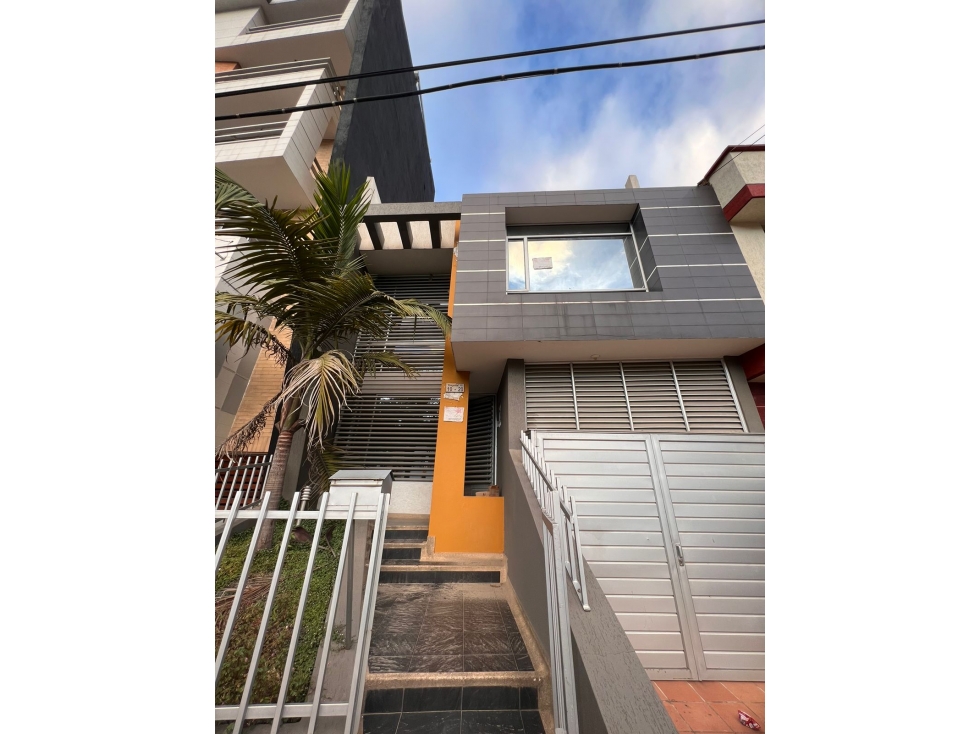 CASA SEMINARIO DIAGONAL 10 # 10-20