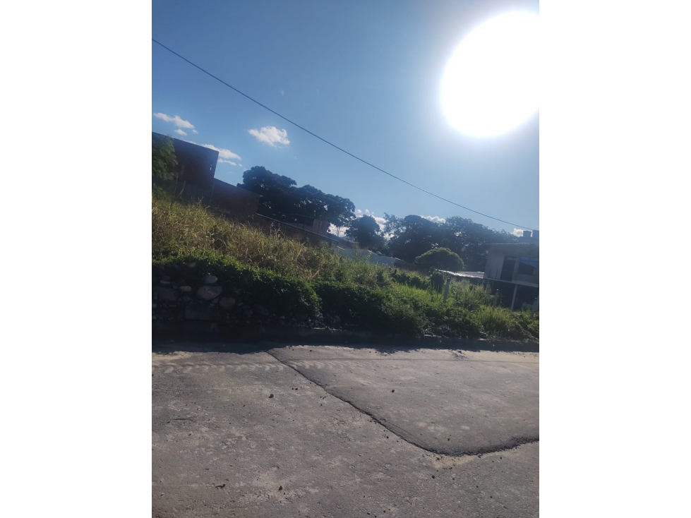 CALLE 35 No 33-101, MANZANA E, LOTE 16