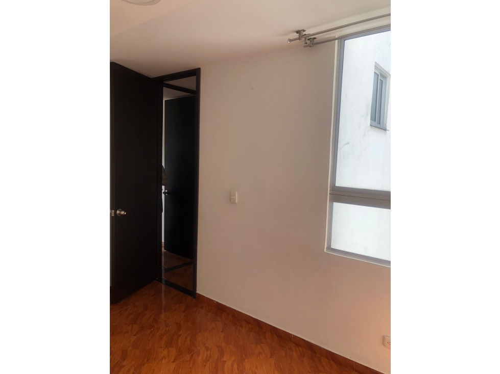 CRA 9 No 21-73, CONJUNTO "RINCON DE LA COLINA" APTO 601 TORRE 1 — foto 3