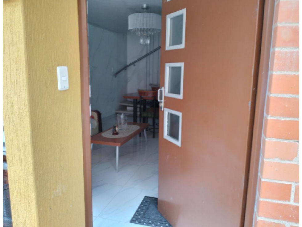 CASA 26 Calle 18 N° 1 - 64 CONDOMINIO ILLIMANI — foto 3