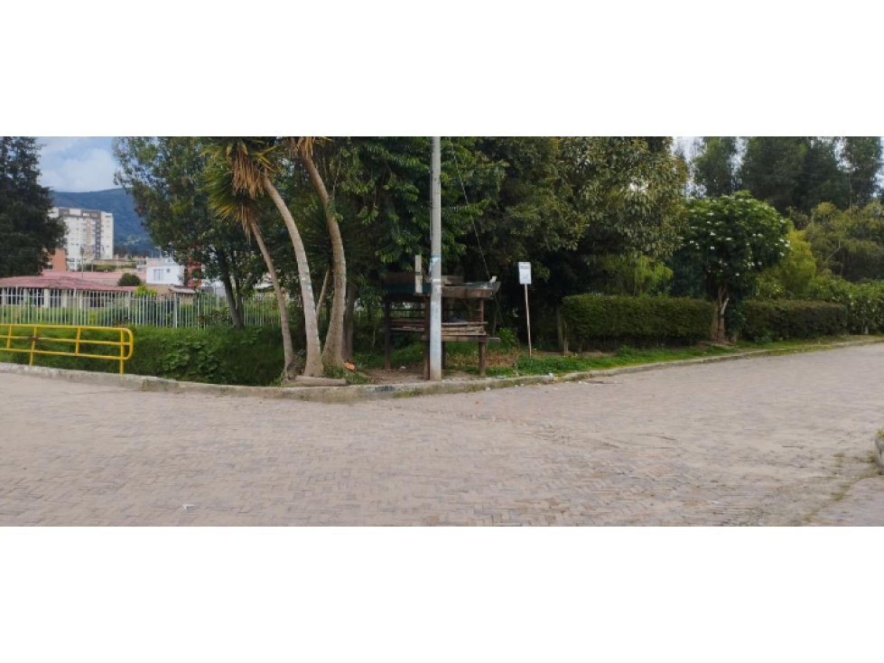 LOTE CALLE 26 # 26-15 BARRIO LA PAZ - 4