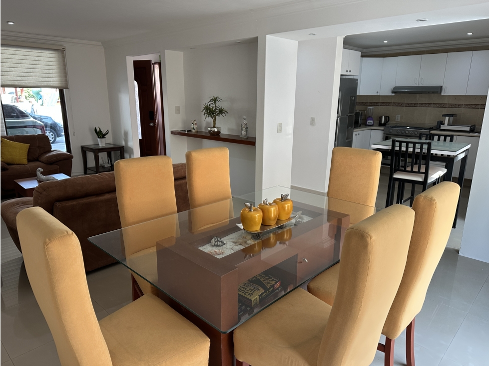 Se renta excelente casa en condominio en Jiutepec Morelos
