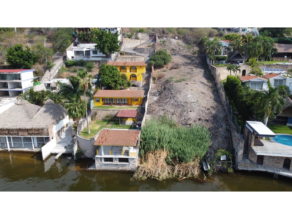 Vendo hermoso terreno de 1,720 M2 con DOBLE ACCESO - 2