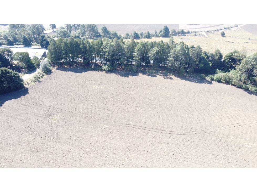 EN VENTA ESPECTACULAR TERRENO - 5