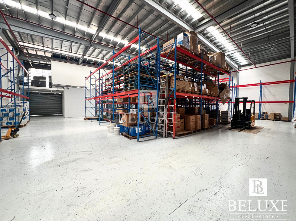 ALQUILO GALERA/ BODEGA C/ANDEN EN BUSINES CENTER, PANAMA VIEJO (8)