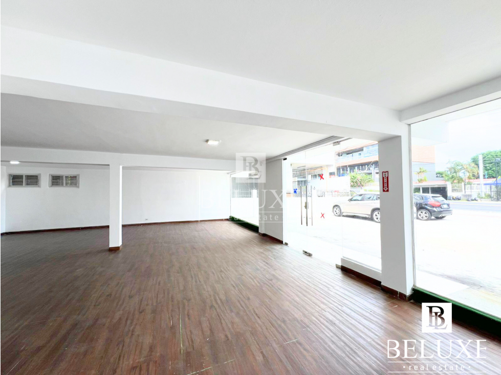 VENTA DE CASA COMERCIAL PARA INVERSIONISTA EN COCO DEL MAR (8) — foto 2