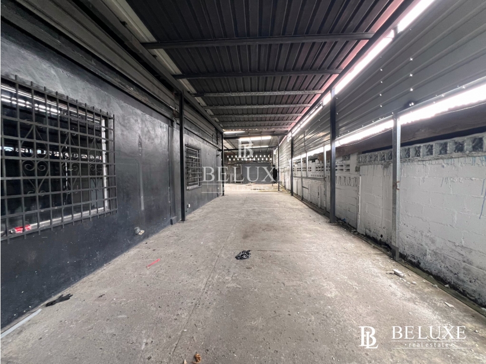 VENTA DE GALERA PARA INVERSIONISTAS EN PARQUE LEFEVRE (8) — foto 5