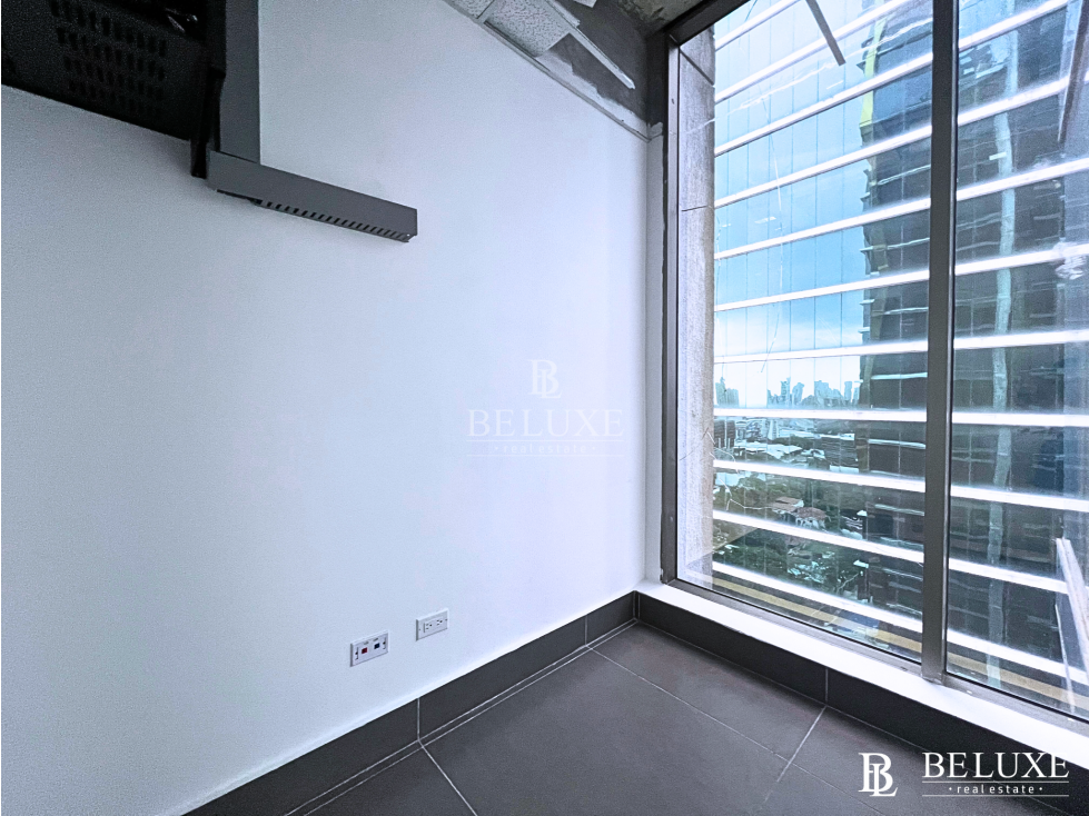 VENTA/ ALQUILER DE OFICINA LISTA PARA OCUPAR EN OBARRIO, PH TWIST (5) — foto 6