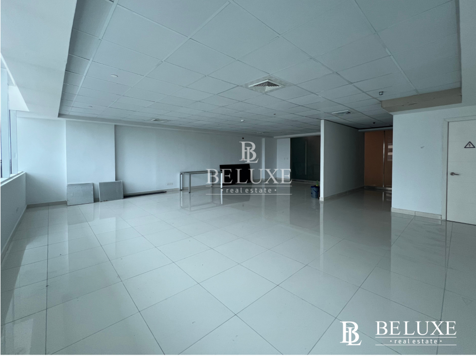 ALQUILER DE OFICINA LISTA PARA OCUPAR EN VIA BRASIL, STREET MALL (P) — foto 2