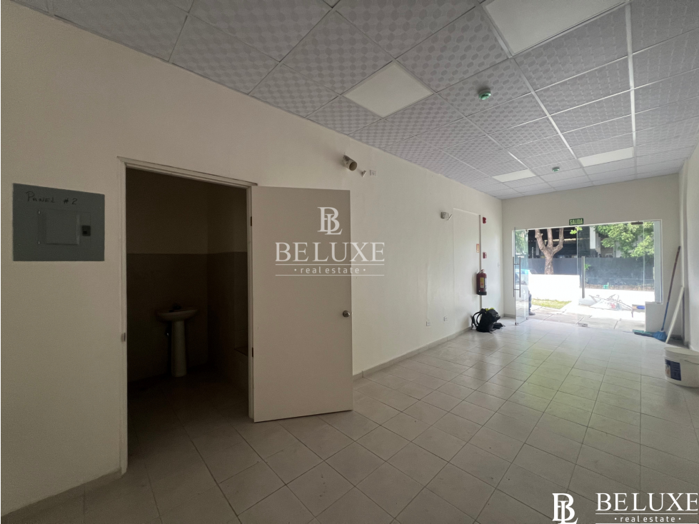 ALQUILER DE LOCAL COMERCIAL EN VIA PORRAS, CALLE 70 SAN FRANCISCO (7)