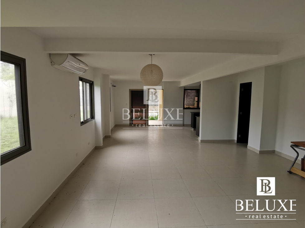 VENDO CASA EN WOODLANDS- PANAMÁ PACÍFICO (9) - 4