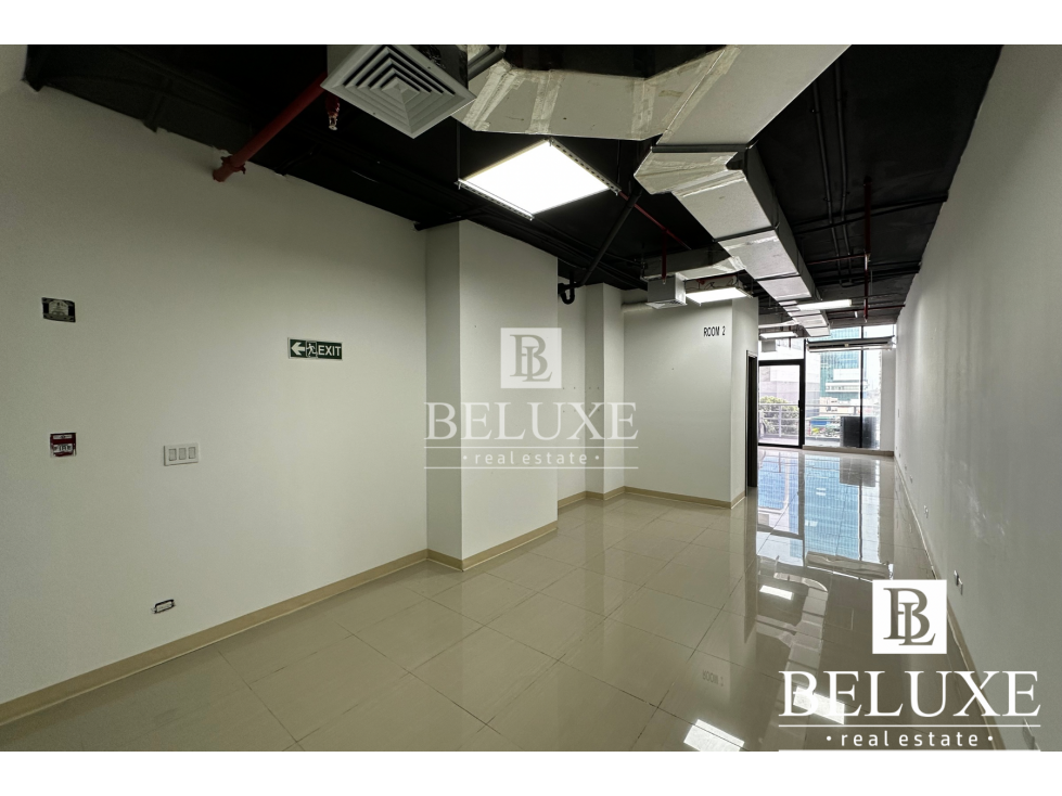 ALQUILER OFICINA EN AVENIDA BALBOA TORRE RBS (10) — foto 3