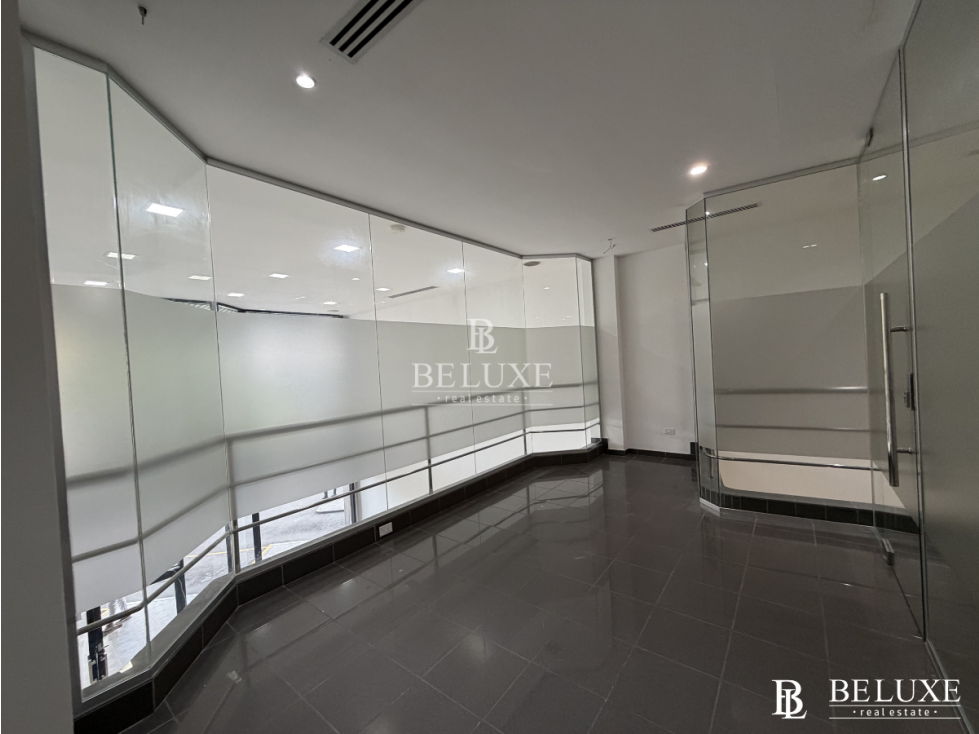 ALQUILER DE LOCAL COMERCIAL EN AVENIDA SAMUEL LEWIS, OBARRIO (8) — foto 5