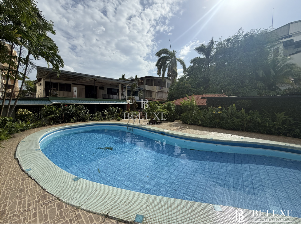 VENTA DE CASA USO MIXTO CON PISCINA Y LOCAL COMERCIAL EL CARMEN (13) — foto 3