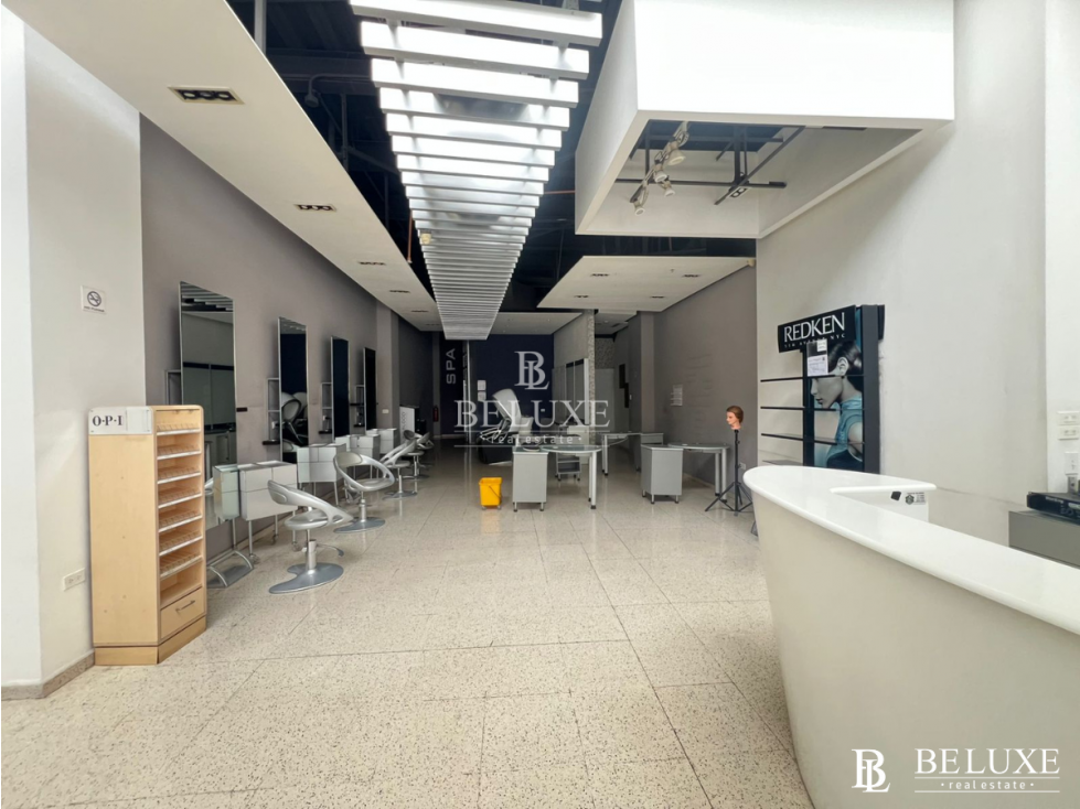 ALQUILER DE LOCAL COMERCIAL EN OBARRIO (8)