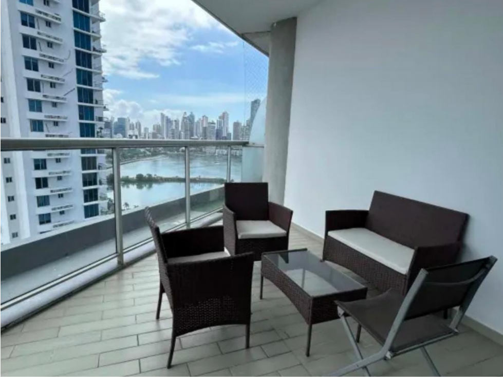 VENDO APARTAMENTO VISTA AL MAR EN AVENIDA BALBOA, PH YACHT CLUB (3)