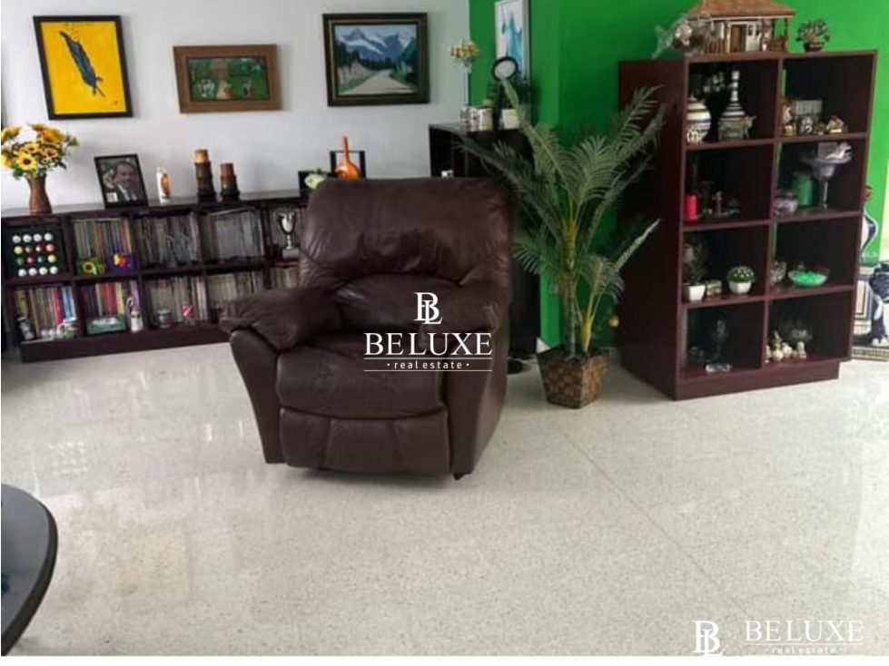 VENDO CASA CON PISCINA EN OBARRIO (6) — foto 3