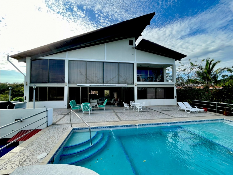 VENTA DE CASA EN PUNTA BARCO, SAN CARLOS (21) - 1