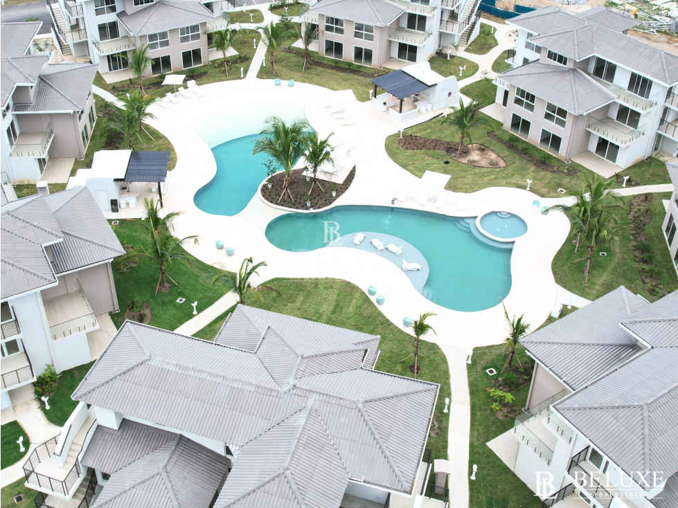 VENTA DE APARTAMENTO EN PLAYA CARACOL, PH BRISAS DEL MAR (2) (P)