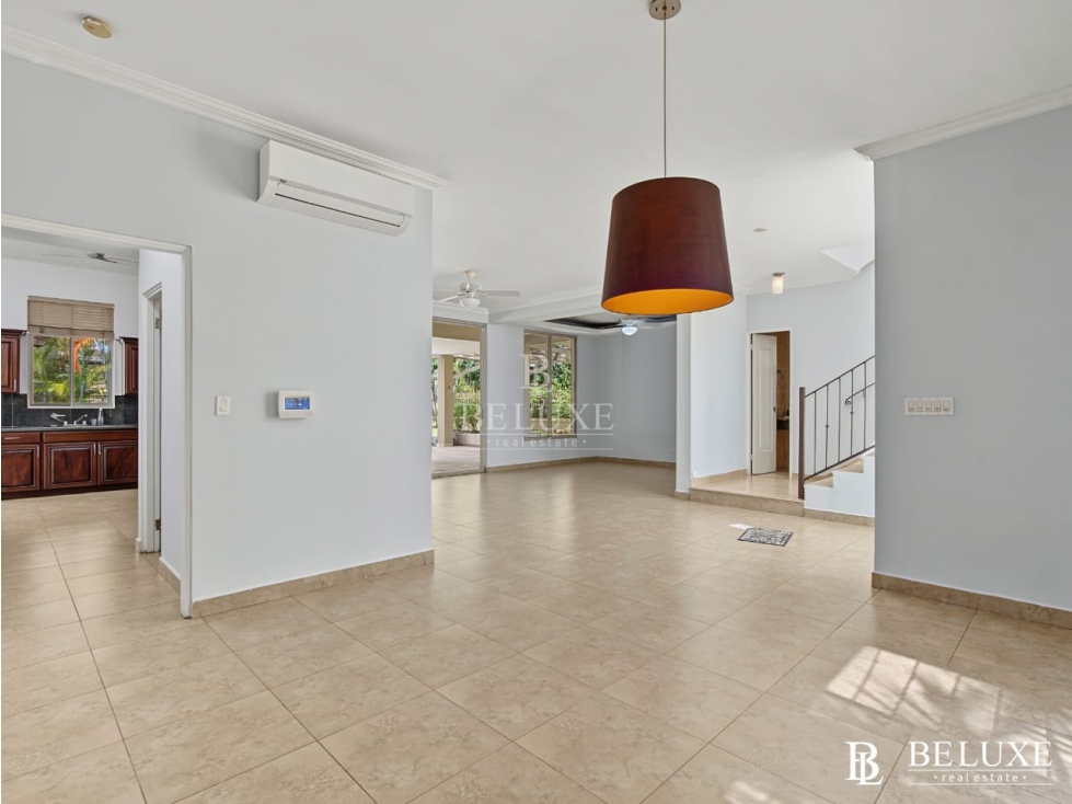 VENDO APARTAMENTO EN PH EMBASSY GARDENS, CLAYTON (6) - 4