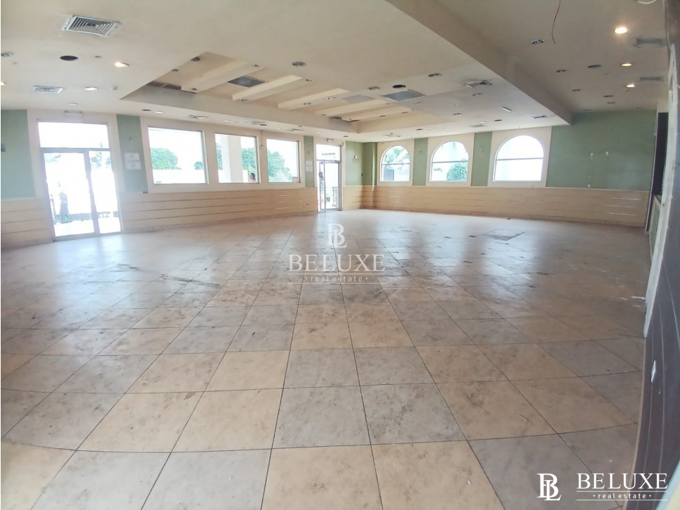 ALQUILO LOCAL COMERCIAL EN PLAZA 507 BRISAS DEL GOLF (9)