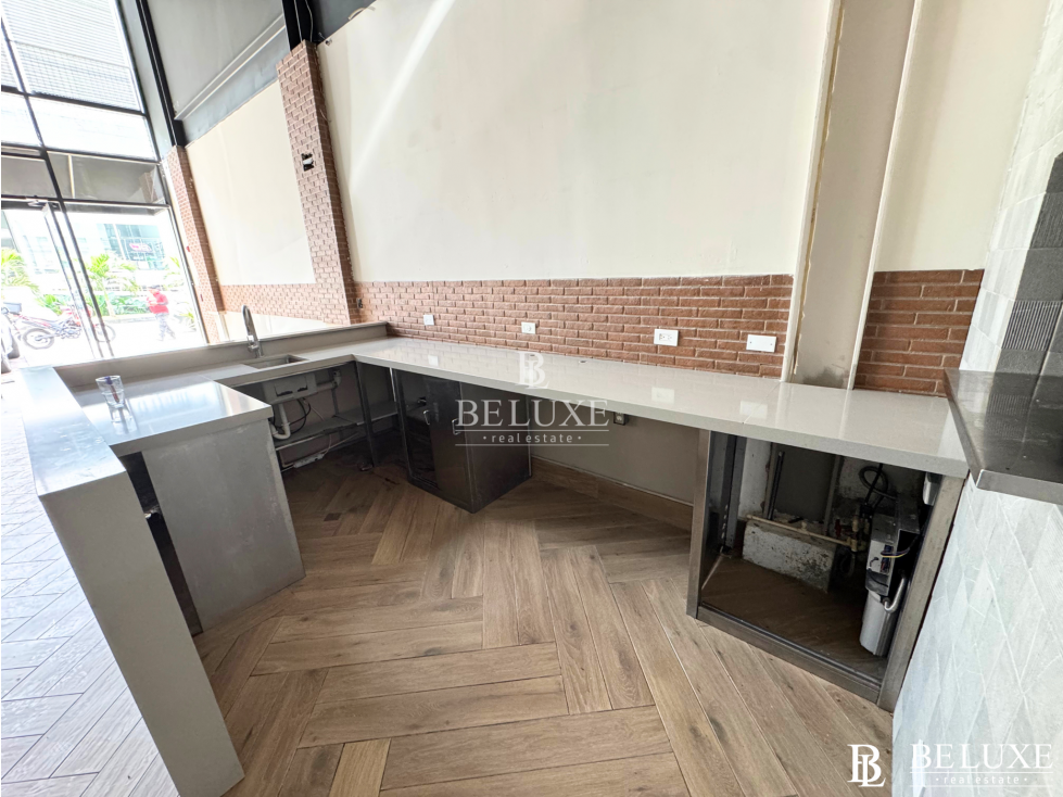 ALQUILER DE LOCAL COMERCIAL EN PLANTA BAJA, SAN FRANCISCO (20P) — foto 5