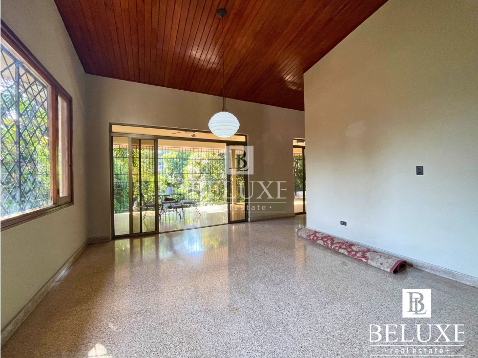 VENTA CASA GRANDE DE 3 APARTAMENTOS EN LA CRESTA (4) — foto 6