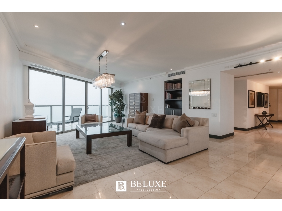 VENDO APARTAMENTO EN PH TOC/TRUMP/JW MARRIOT (1)