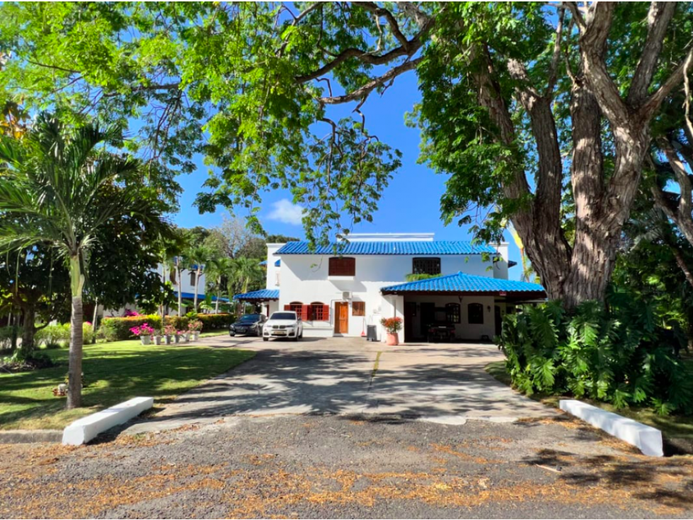 VENDO VILLA DUPLEX EN PLAYA BLANCA (6)
