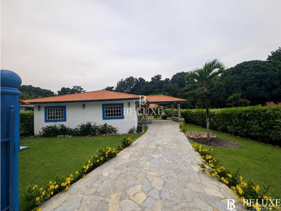 ALQUILLER DE CASA CON PISCINA EN CORONADO (9) - 2
