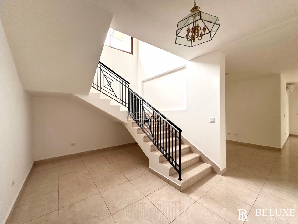 VENTA DE CASA EN CLAYTON , LOS SENDEROS CAMINO DE CRUCES (15) — foto 3
