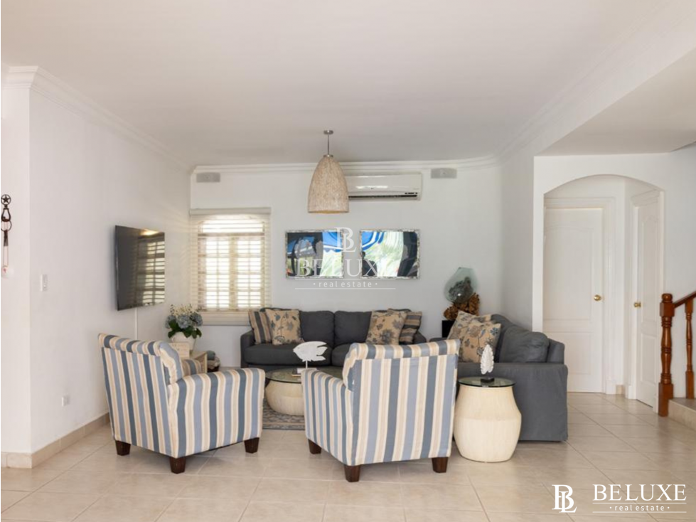 VENDO CASA CON PISCINA EN PLAYA BLANCA, PH MARINA DEL REY (2) — foto 2
