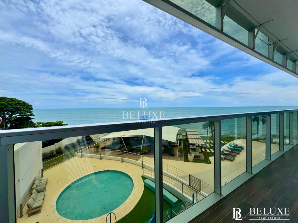 VENDO APARTAMENTO DE PLAYA AMOBLADO PH OCEAN WAVES, NUEVA GORGONA (P)