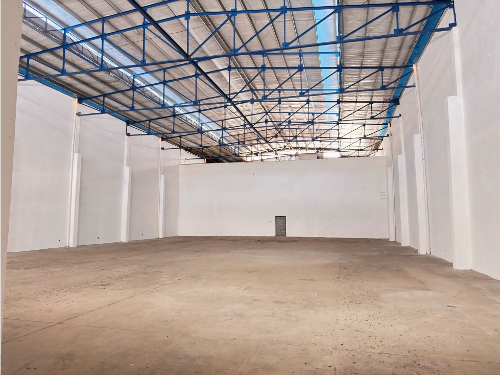 VENTA PROPIEDAD COMERCIAL CON GALERA EN VÍA PRINCIPAL JUAN DÍAZ (11)