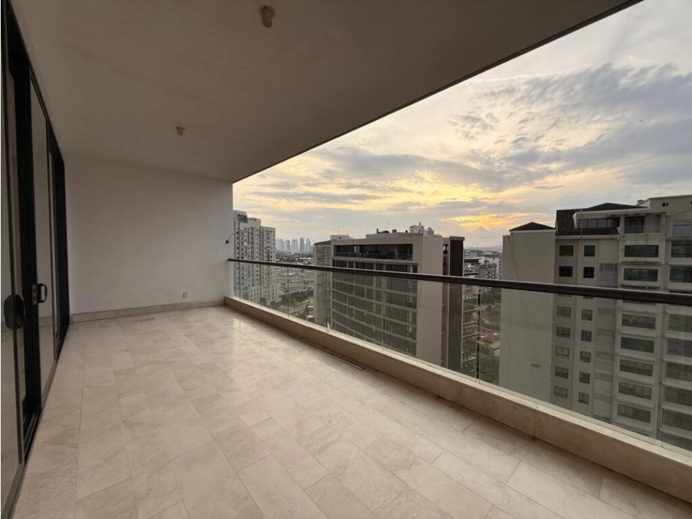 VENTA APARTAMENTO PH ALBATROSS SANTA MARIA (13R)