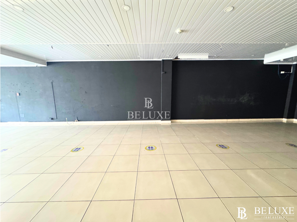 ALQUILER LOCAL EN BRISAS MALL PLANTA BAJA - BRISAS DEL GOLF (20) — foto 4