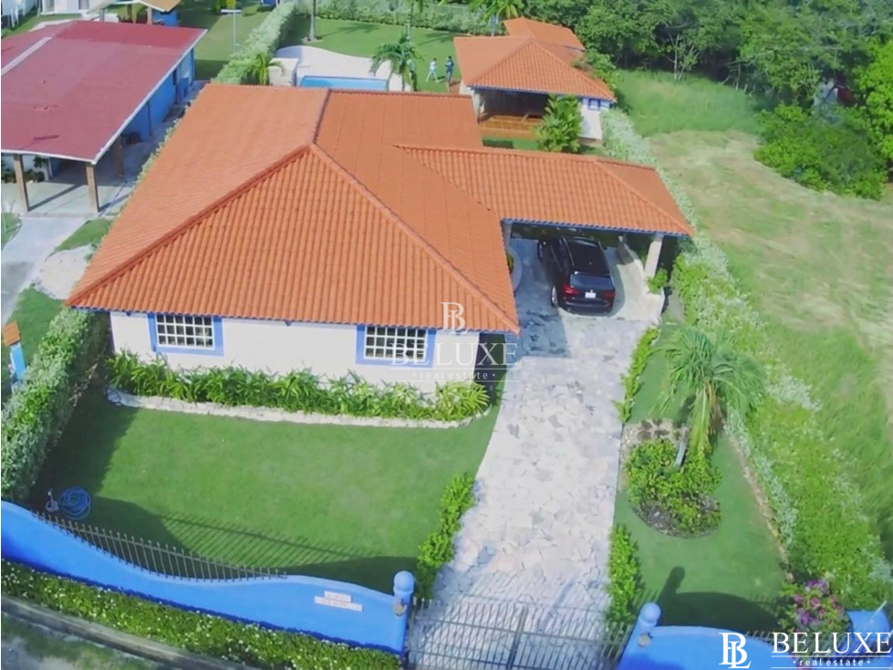 ALQUILLER DE CASA CON PISCINA EN CORONADO (9) - 1