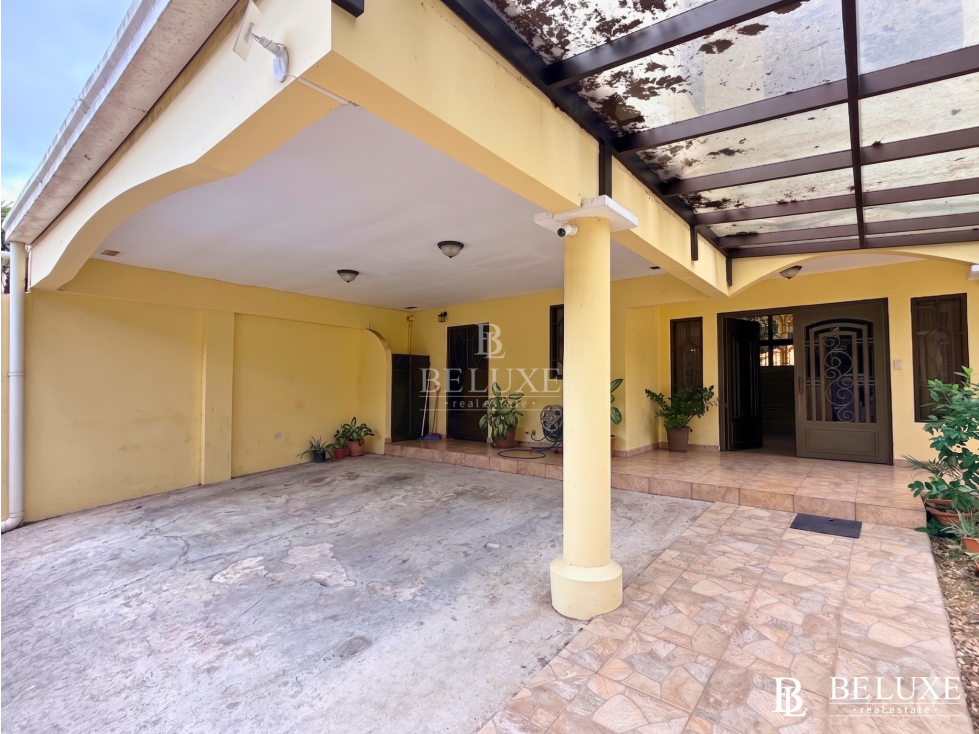 SE VENDE CASA TOTALMENTE INDEPENDIENTE EN ANCÓN (5)