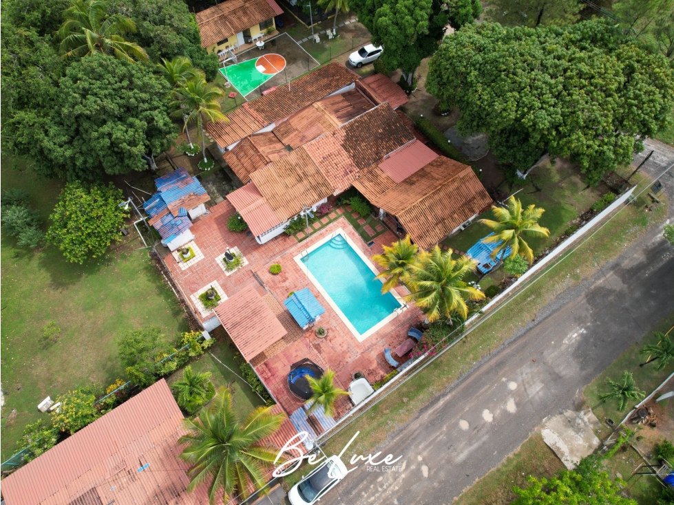 VENTA CASA DE PLAYA CON PISCINA EN NUEVA GORGONA (9) - 2