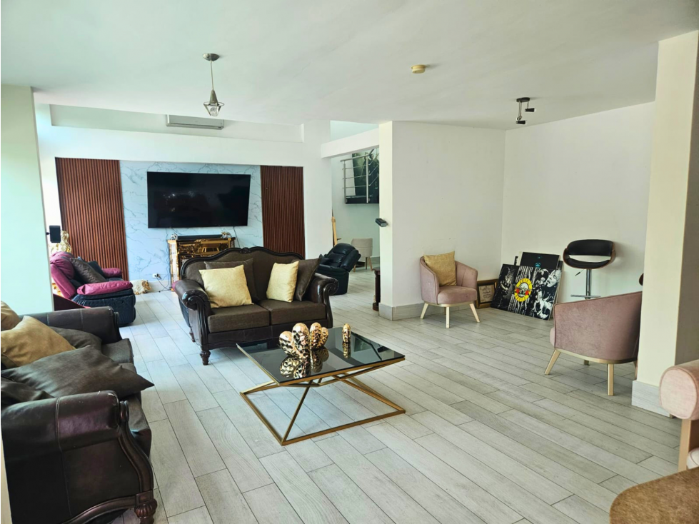 ALQUILER CASA DOS NIVELES CON PISCINA, COSTA ESMERALDA, COSTA SUR (13) — foto 4