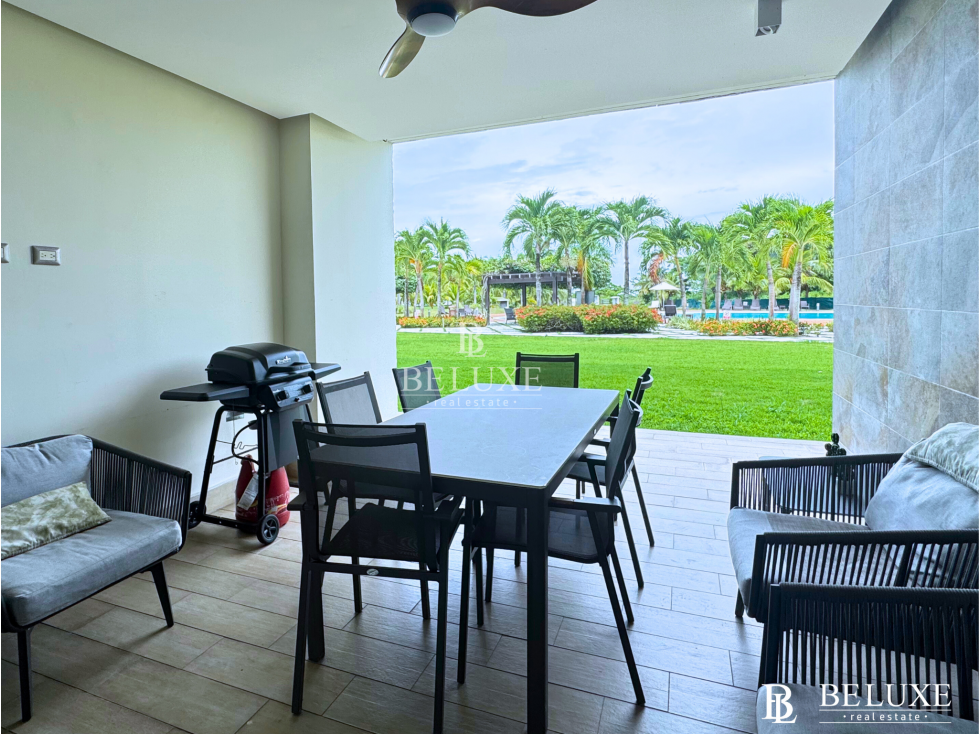 VENTA DE APARTAMENTO DE PLAYA PB EN CASAMAR PH PERLAMAR SAN CARLOS (P)