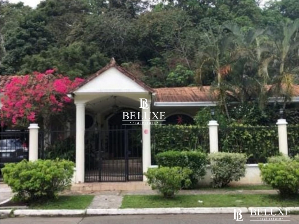 ALQUILO CASA EN ALBROOK CON PISCINA (6)
