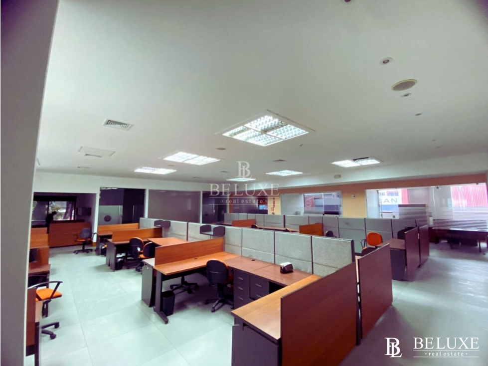 ALQUILO OFICINA LISTA PARA OCUPAR EN CALLE 50 (9) — foto 2
